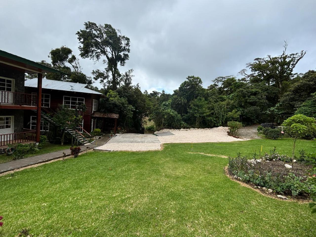 Hotel Bosque Verde Lodge Monteverde Esterno foto